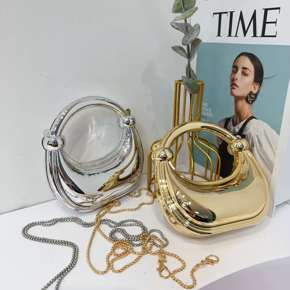 Mini gouden avondtasje portemo - Luxury Bags Brands recensie en prijs